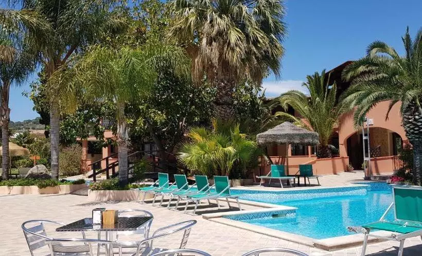 Fotos del hotel Green Village Resort:  13