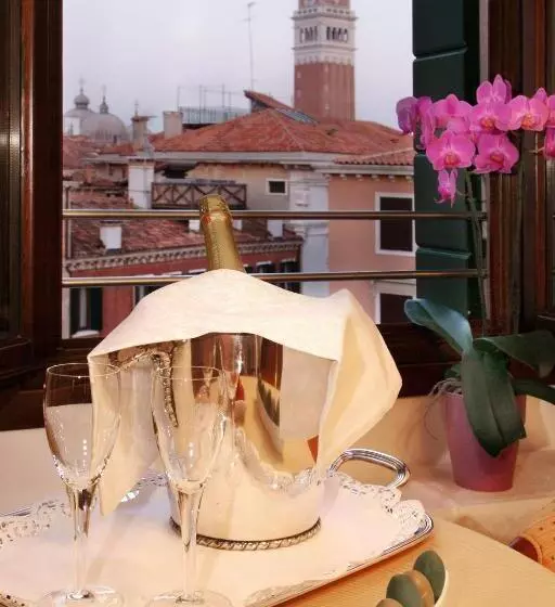 Fotos del hotel Residence Corte Grimani:  4