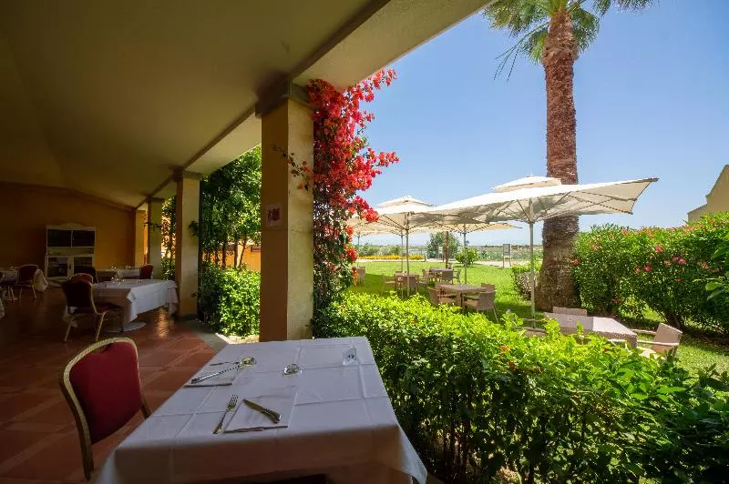 Fotos del hotel Santa Gilla:  10