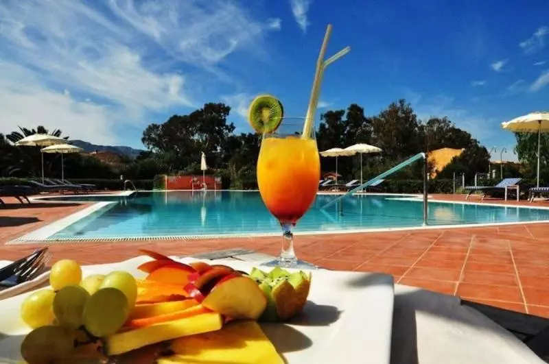 Fotos del hotel Santa Gilla:  5