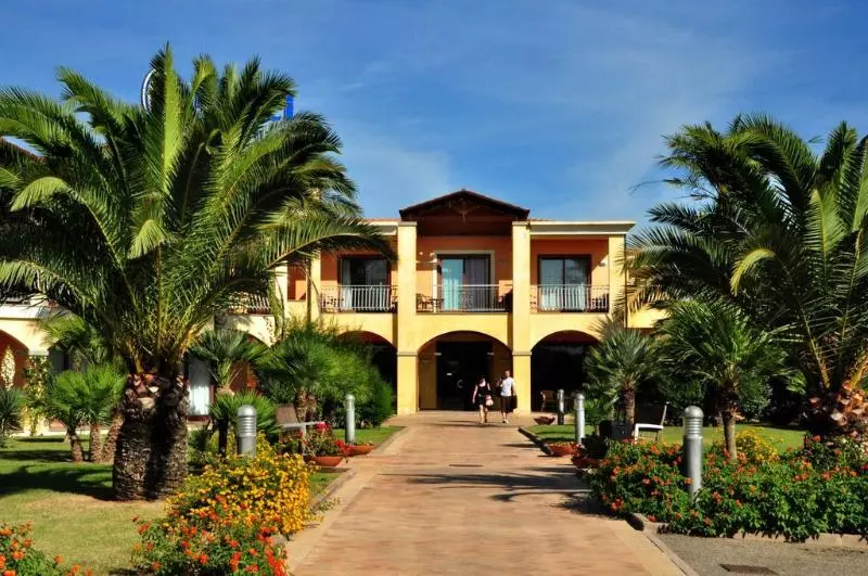 Fotos del hotel Santa Gilla:  13
