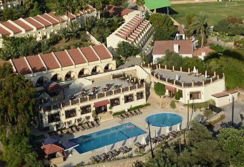 Fotos del hotel Bellapais Monastery Village:  17