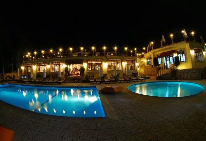 Fotos del hotel Bellapais Monastery Village:  4