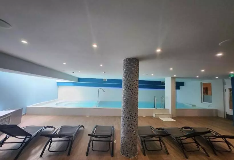 Fotos del hotel Hôtel Montaigne & Spa:  2