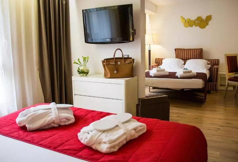 Fotos del hotel Hôtel Montaigne & Spa:  18