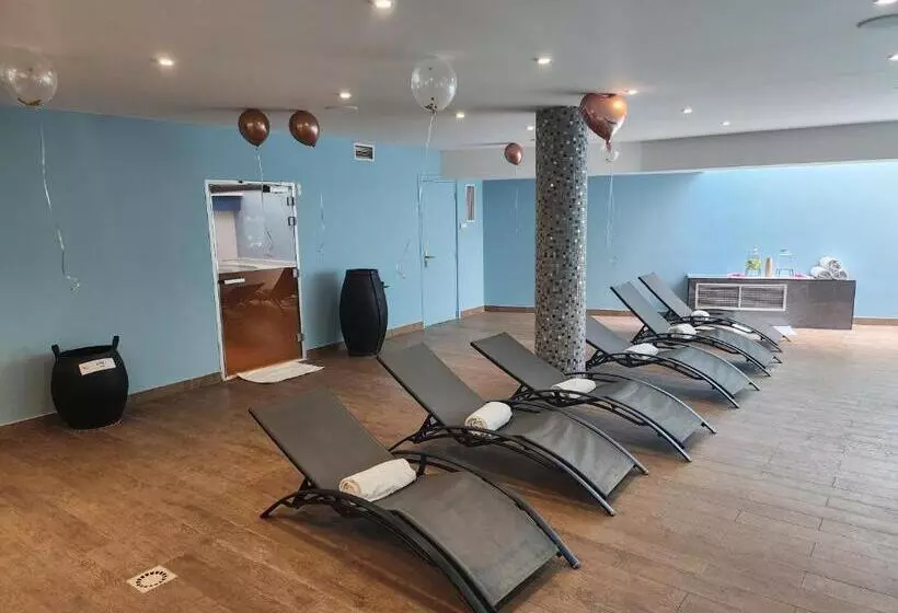 Fotos del hotel Hôtel Montaigne & Spa:  3