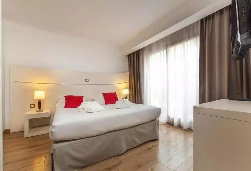 Fotos del hotel Hôtel Montaigne & Spa:  15