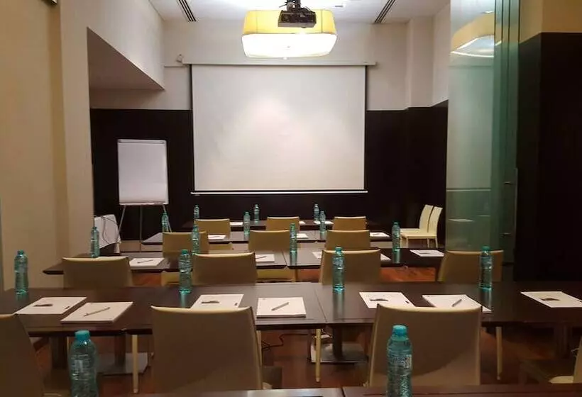 Fotos del hotel Berthelot  Bucharest:  3