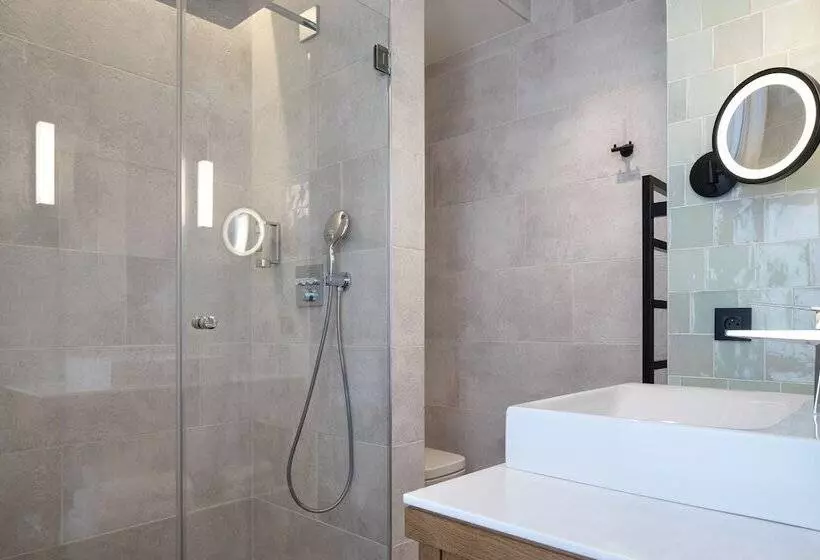 Fotos del hotel Hôtel Des Champselysées:  9