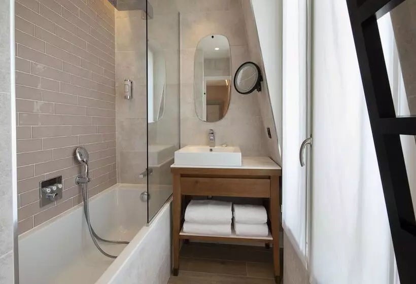 Fotos del hotel Hôtel Des Champselysées:  13