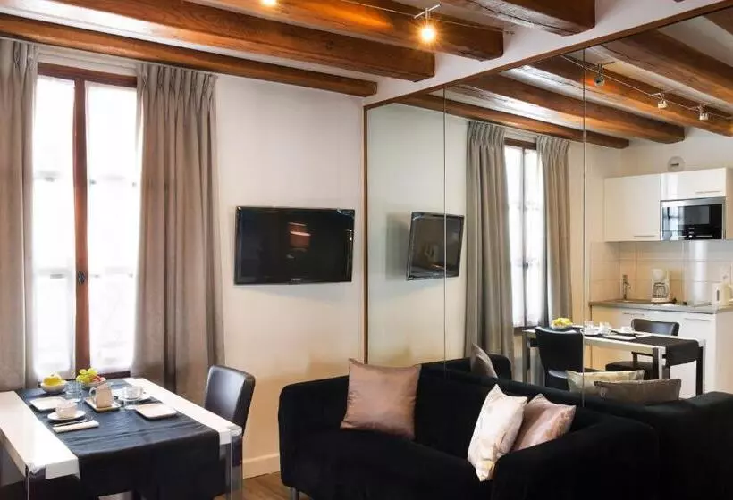 Fotos del hotel Lion d'Or Louvre:  19