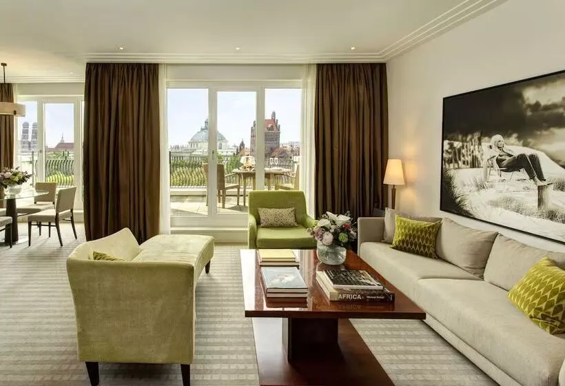 Fotos del hotel Rocco Forte The Charles Hotel:  10