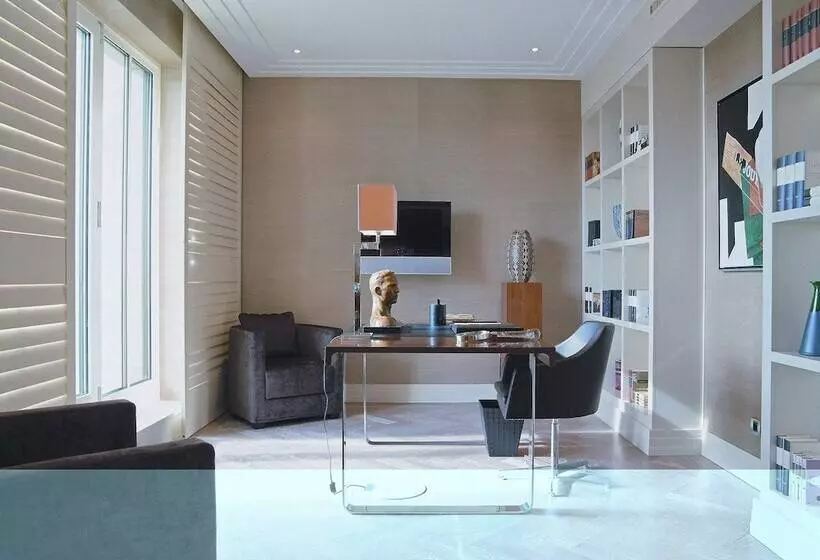 Rocco Forte The Charles Hotel