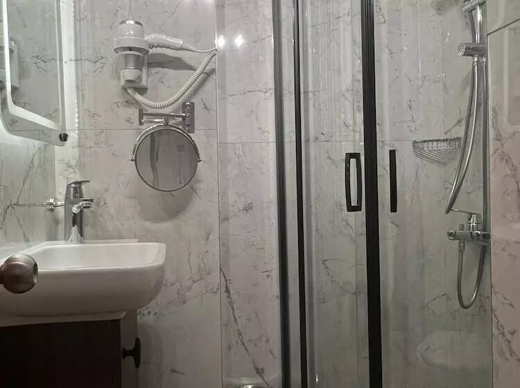 Fotos del hotel Bristol:  11