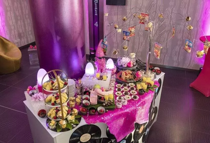 Fotos del hotel Nhow Berlin:  97