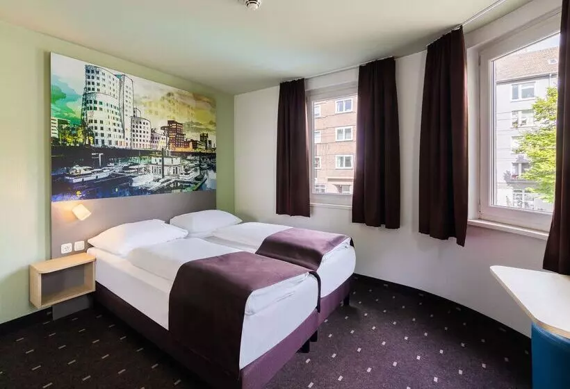 Fotos del hotel B&b Hotel Düsseldorf City-süd:  13