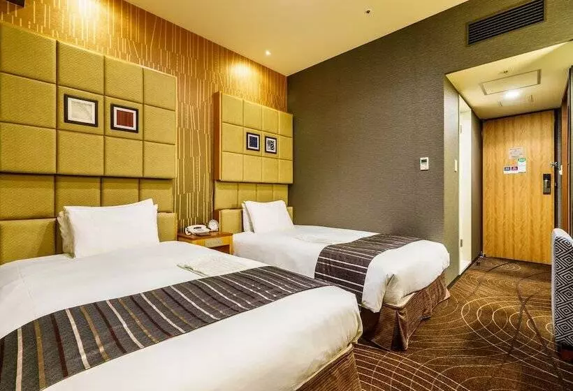 Fotos del hotel Sotetsu Fresa Inn Higashi Shinjuku:  2