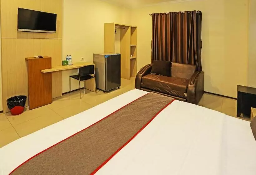 Fotos del hotel Sans Hotel Fiducia Serpong:  10