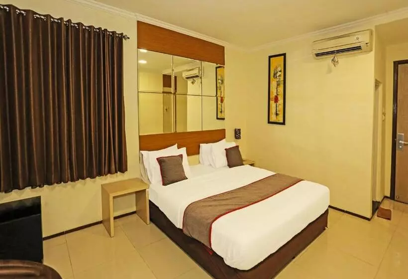 Fotos del hotel Sans Hotel Fiducia Serpong:  7