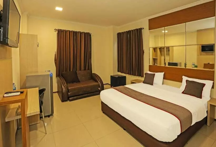 Fotos del hotel Sans Hotel Fiducia Serpong:  6