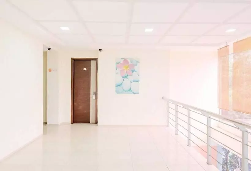 Fotos del hotel Sans Hotel Fiducia Serpong:  11