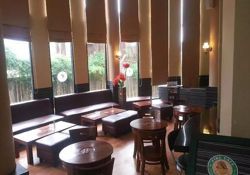 Fotos del hotel Sans Hotel Fiducia Serpong:  21