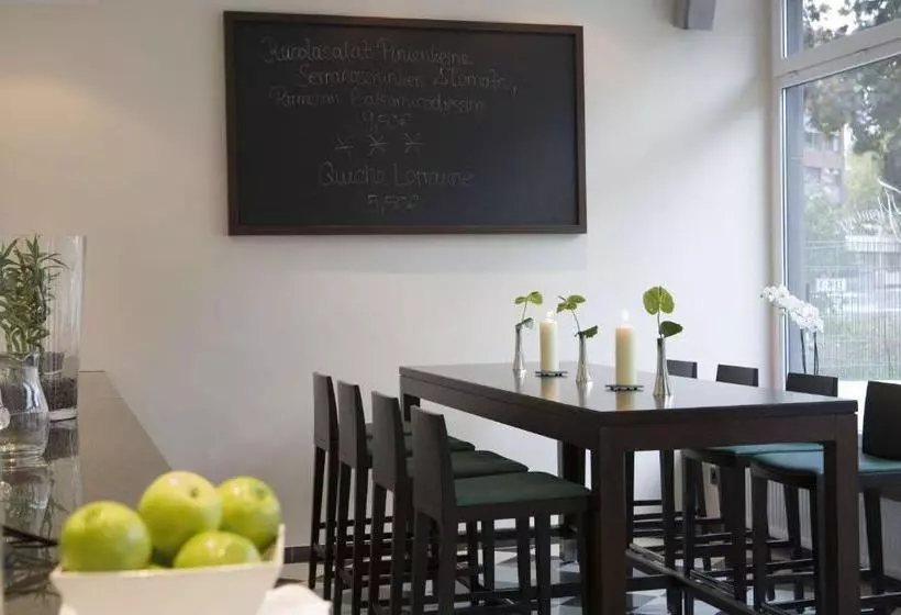 Fotos del hotel Liv In Residence Frankfurtseilerstraße:  4