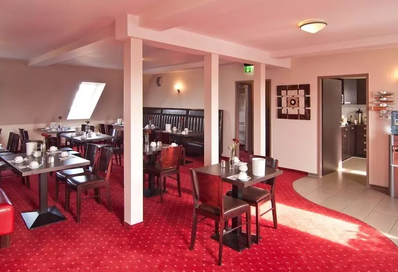 Fotos del hotel Savoy:  13