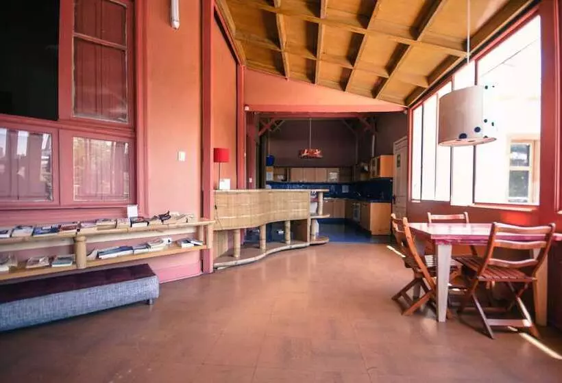 Fotos del hotel Happy House Hostel:  5