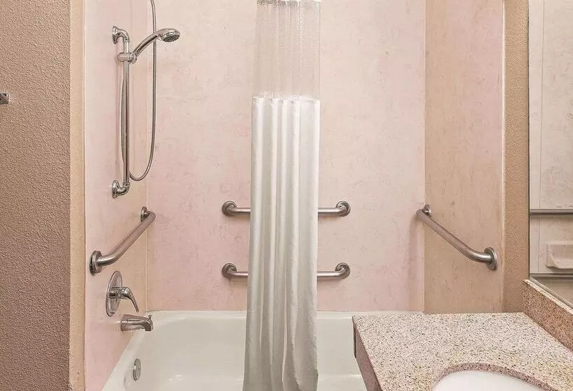 Fotos del hotel La Quinta By Wyndham Houston Hobby Airport:  7