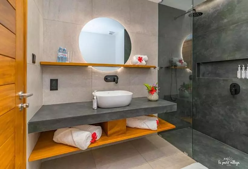 Fotos del hotel Le Petit Village Boutique:  11