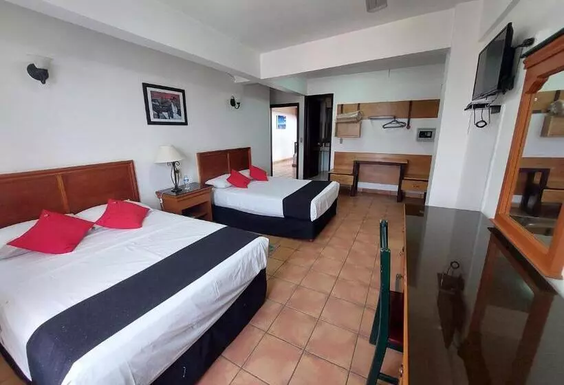 Fotos del hotel Santa Lucia:  17