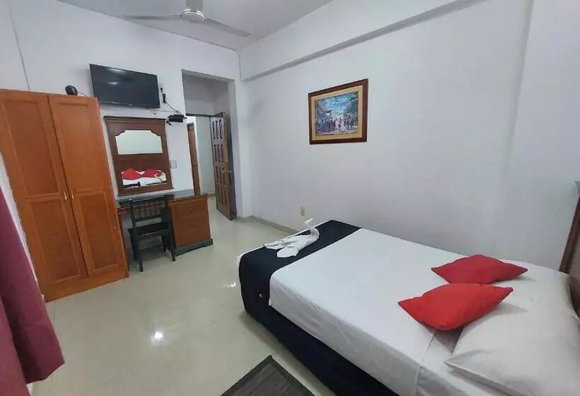 Fotos del hotel Santa Lucia:  13