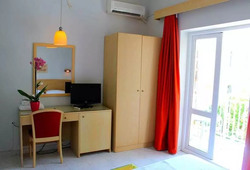 Fotos del hotel Savoy:  15