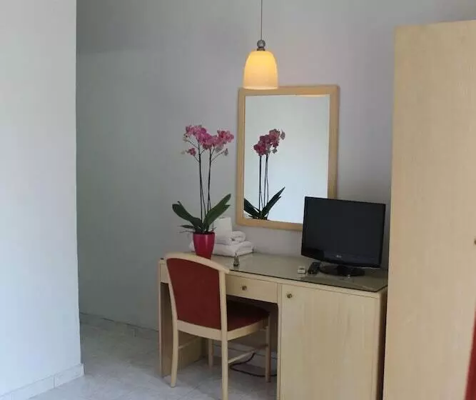 Fotos del hotel Savoy:  16