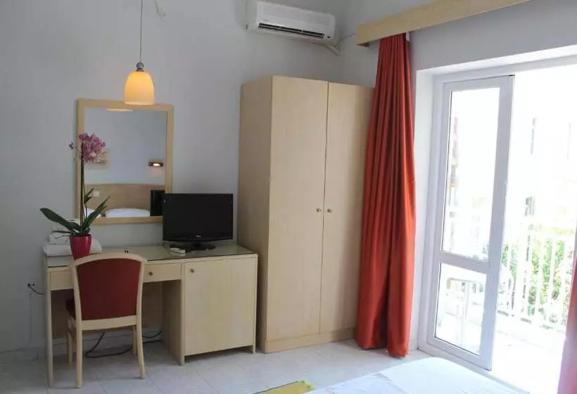 Fotos del hotel Savoy:  19