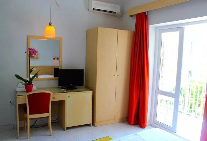 Fotos del hotel Savoy:  17