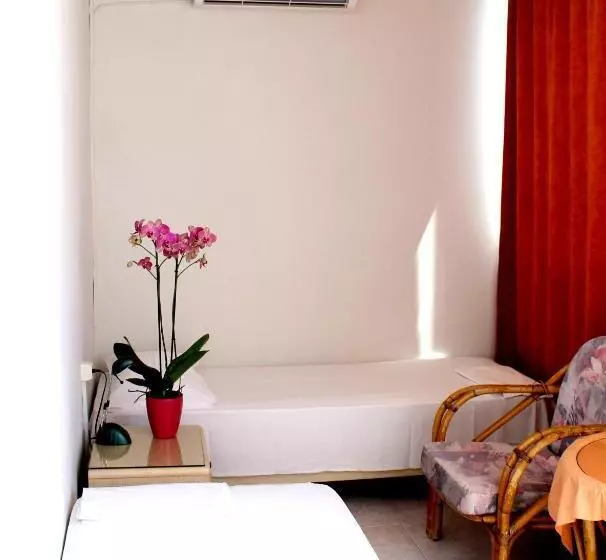 Fotos del hotel Savoy:  20