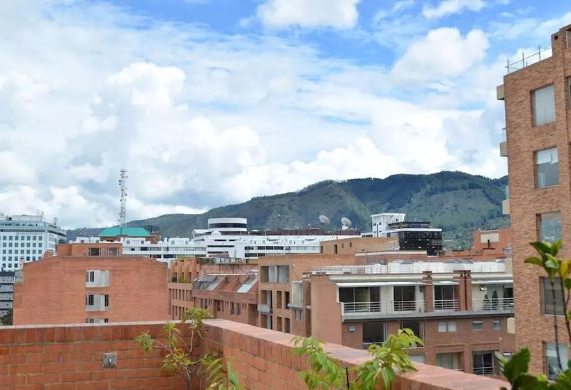 Fotos del hotel Suites Casa 95:  12