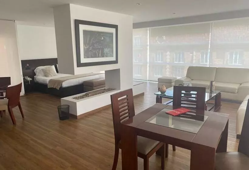 Fotos del hotel Suites Casa 95:  25