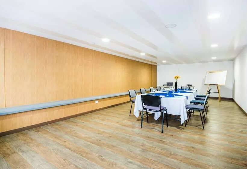 Fotos del hotel Viaggio Nueve Trez City Suites:  14