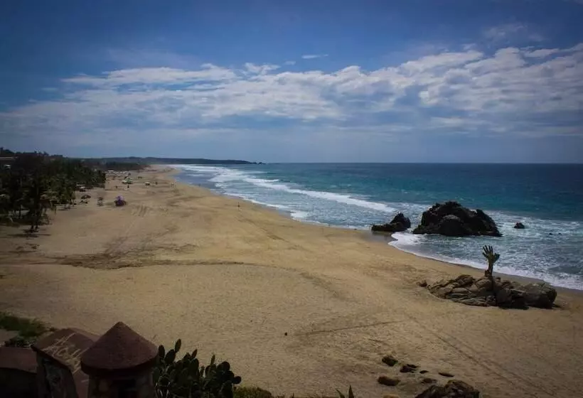 Fotos del hotel Punta Esmeralda Suites & Hotel:  17