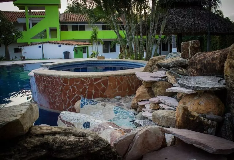 Fotos del hotel Punta Esmeralda Suites & Hotel:  11