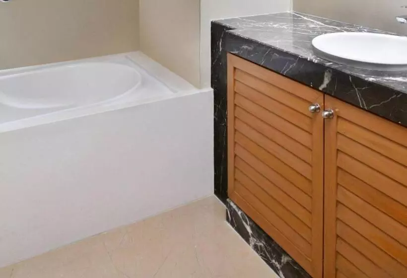 Fotos del hotel Courtyard By Marriott Chennai:  22