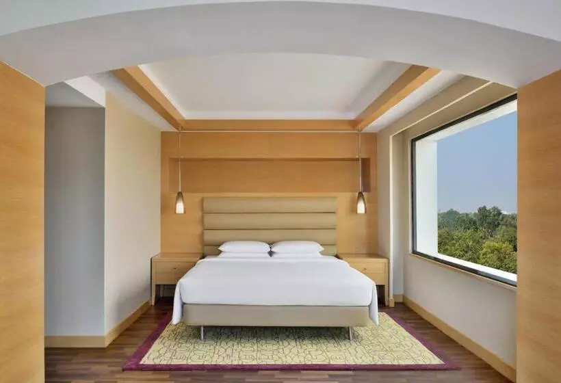 Courtyard By Marriott Chennai