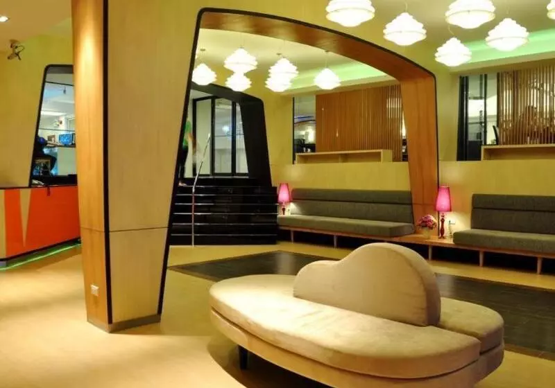 Fotos del hotel Flipper Lodge:  18