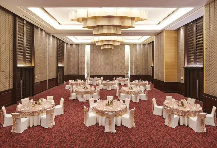 Fotos del hotel Holiday Inn Mumbai International Airport, An Ihg:  23