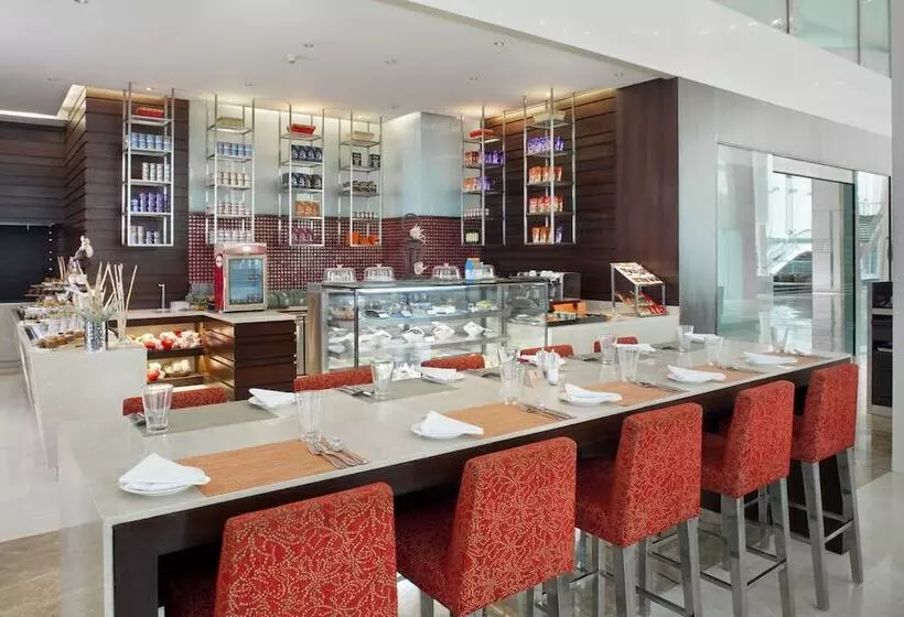 Fotos del hotel Holiday Inn Mumbai International Airport, An Ihg:  20