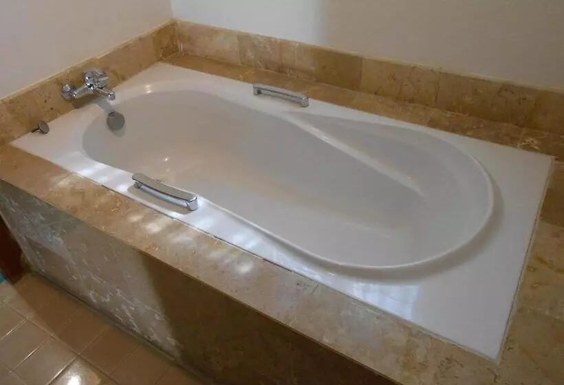 Fotos del hotel Rachawadee Resort &:  8