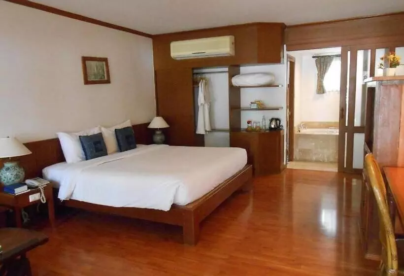 Fotos del hotel Rachawadee Resort &:  2